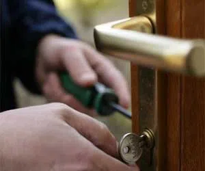 Lock Safe Services Dayton, OH 937-587-0187 - lock-change